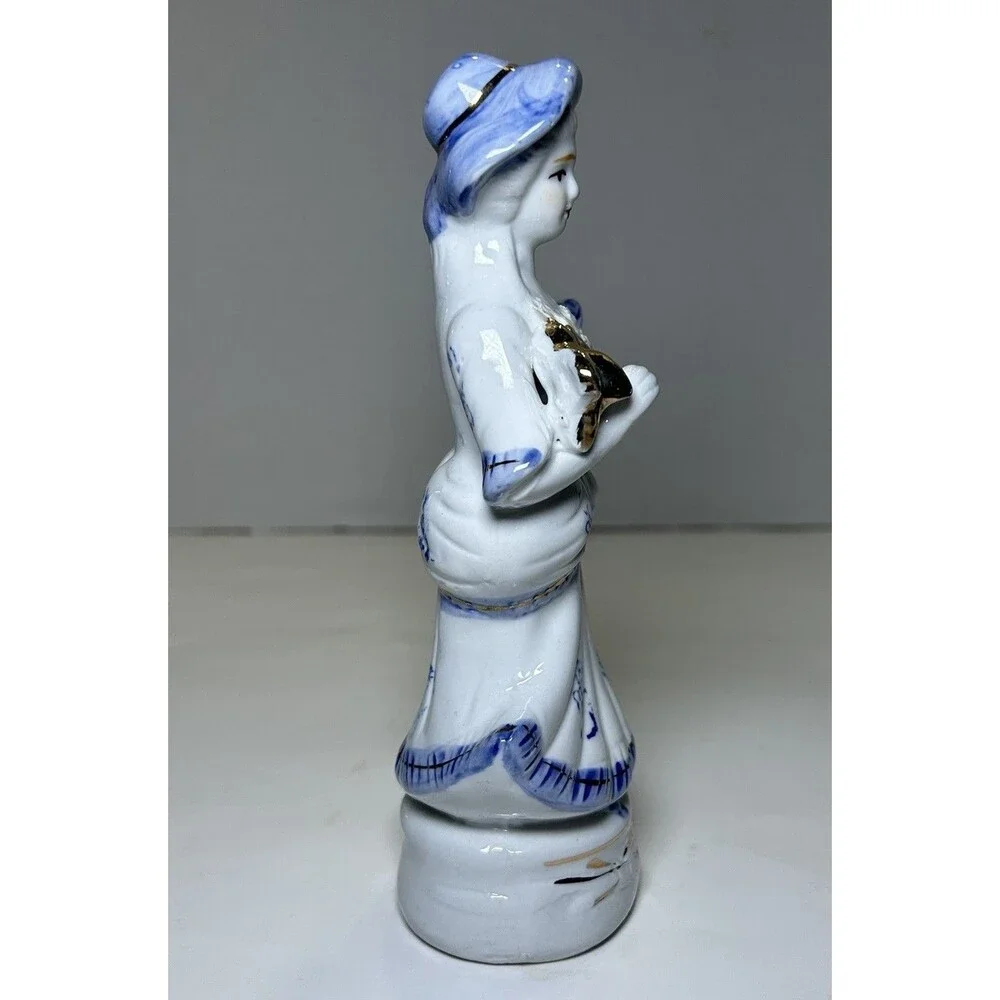 Vintage Victorian/Colonial Porcelain Women Figurine White/Blue